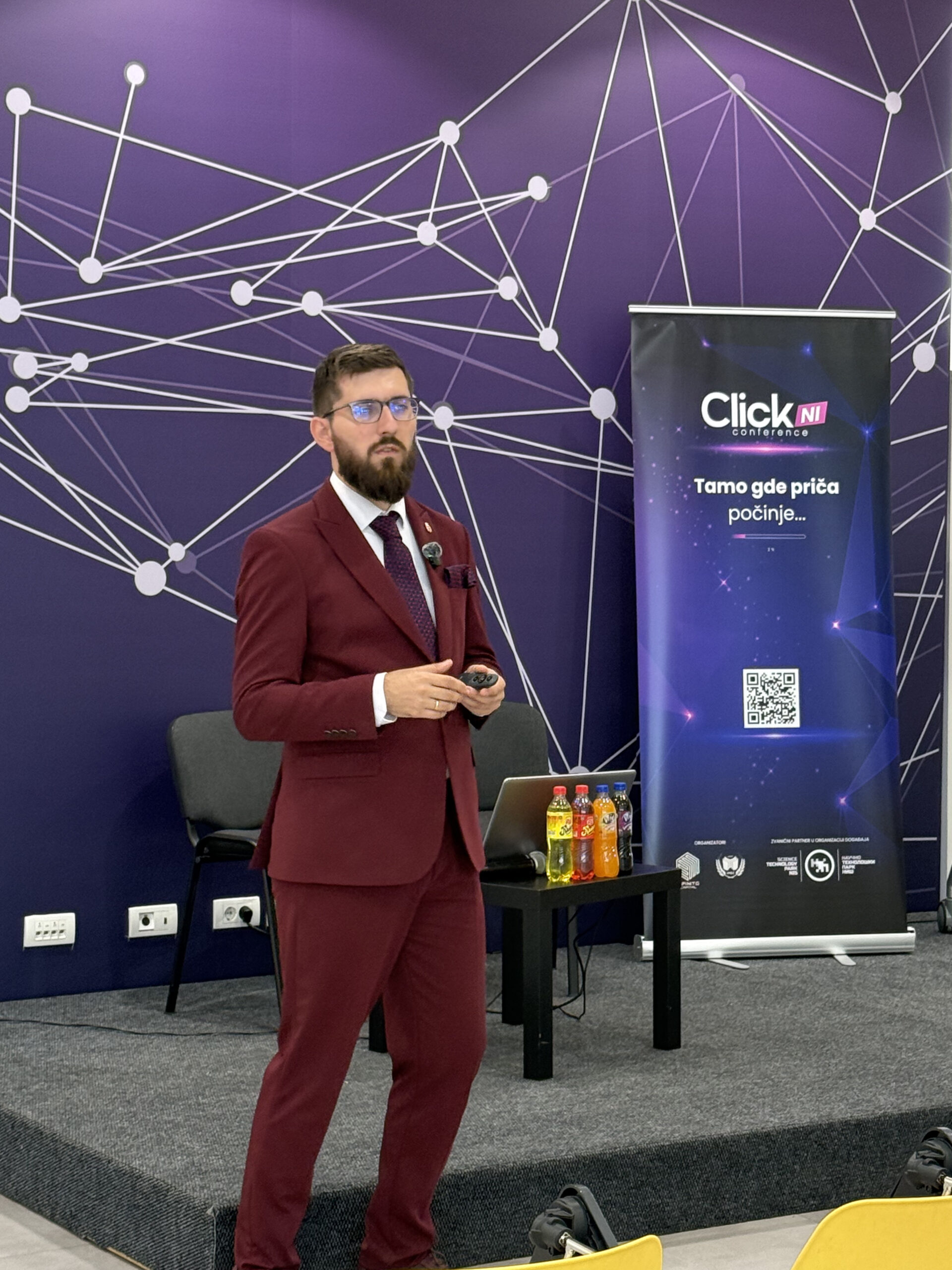 Jovan Tošić, osnivač ClickNi Conference-a i Infinito Capital-a, govori na ClickNi Karavanu